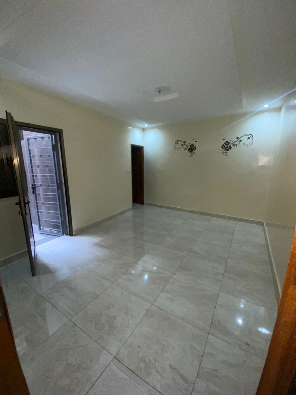 APPARTEMENT F3 À VENDRE à Point-E