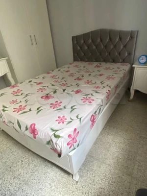 LIT + COIFFEUSE à VENDRE