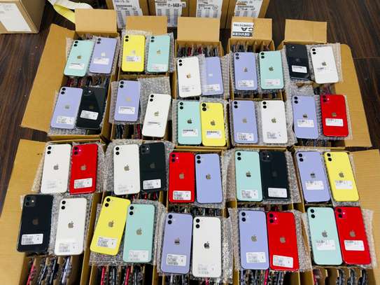 Iphone 11 64 giga venant authentique