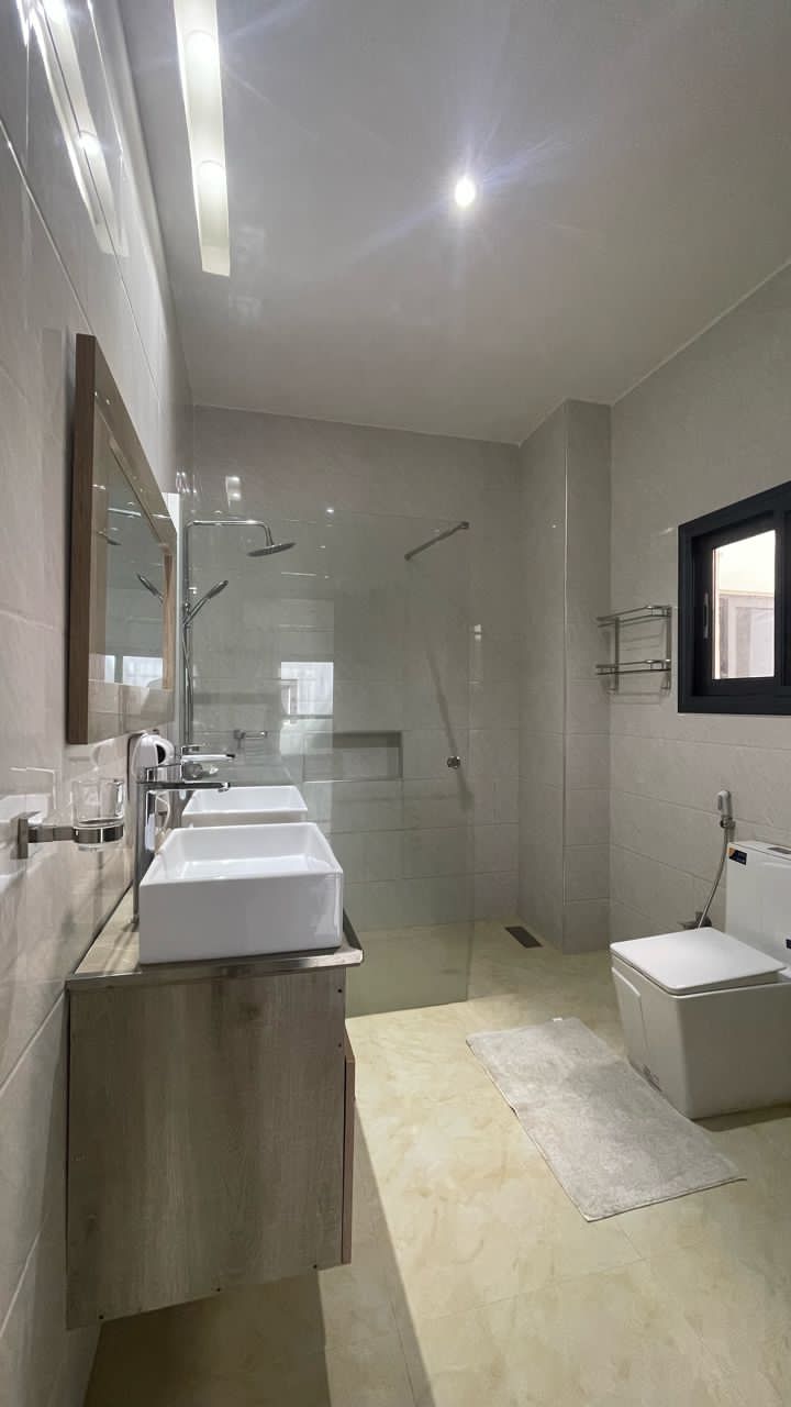 Bel appartement meublé de grand standing à louer au virage