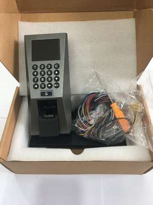 Vente de Pointeuse Biométrique à Dakar