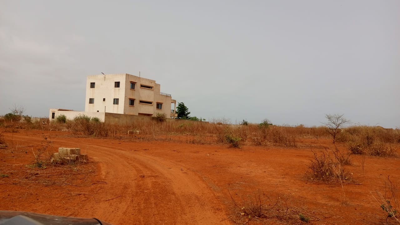 Terrains de 225 mètres carrés à vendre à Sindia Sénégal