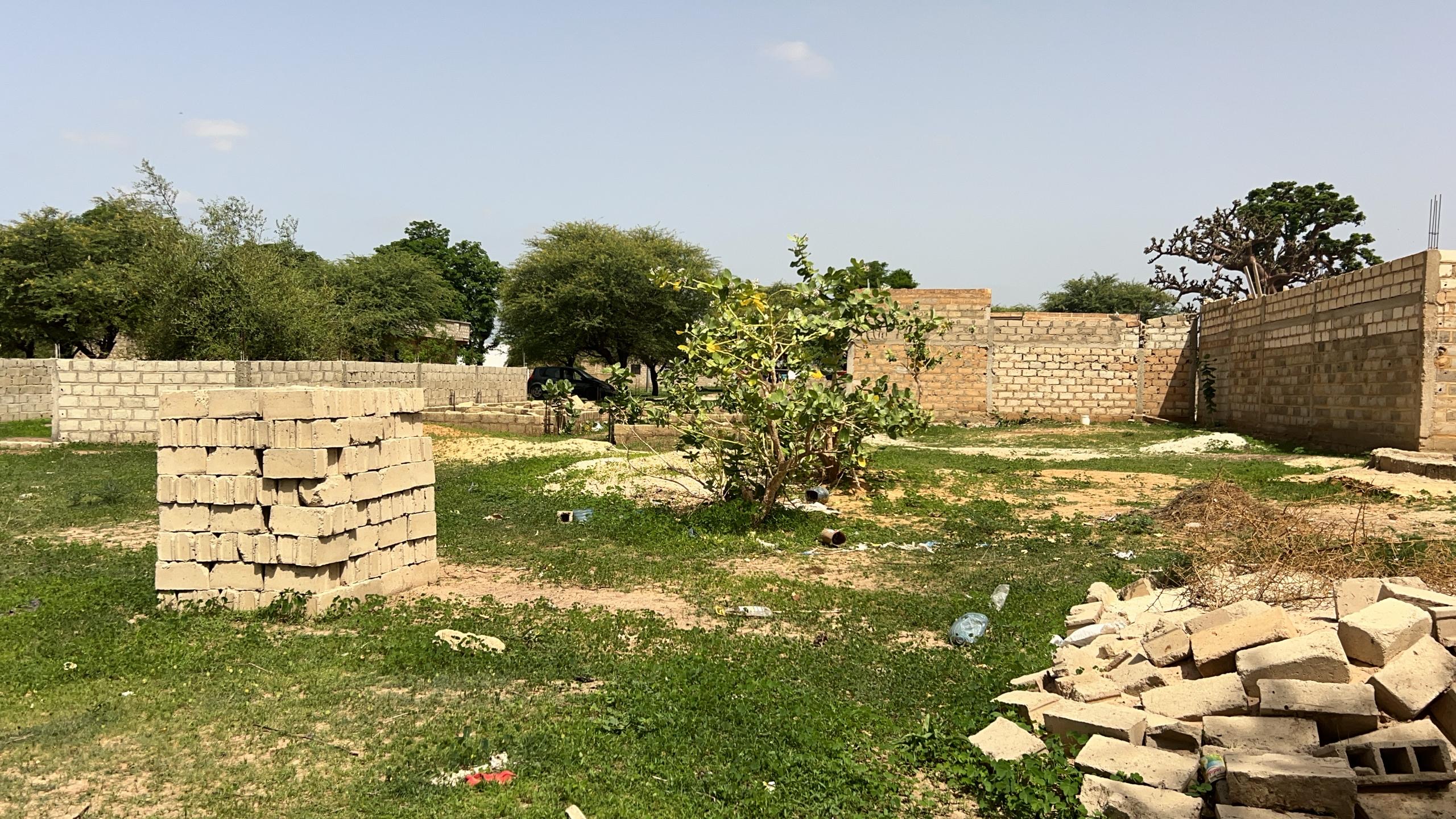 Terrain de 275 mètres carrés à vendre à Folokh Sénégal
