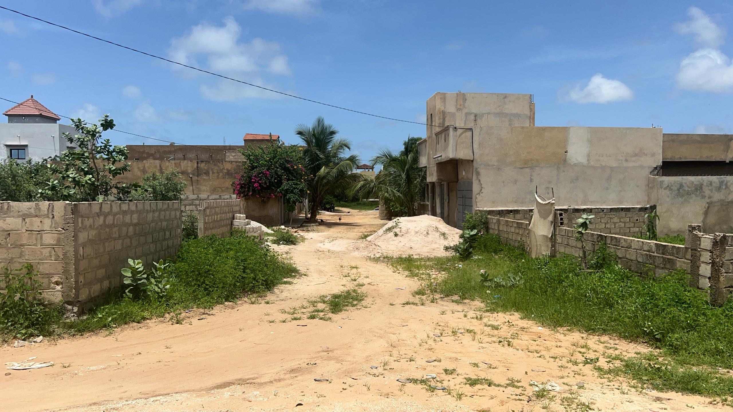 Terrain de 300 mètres carrés à vendre à Saly Diacksao
