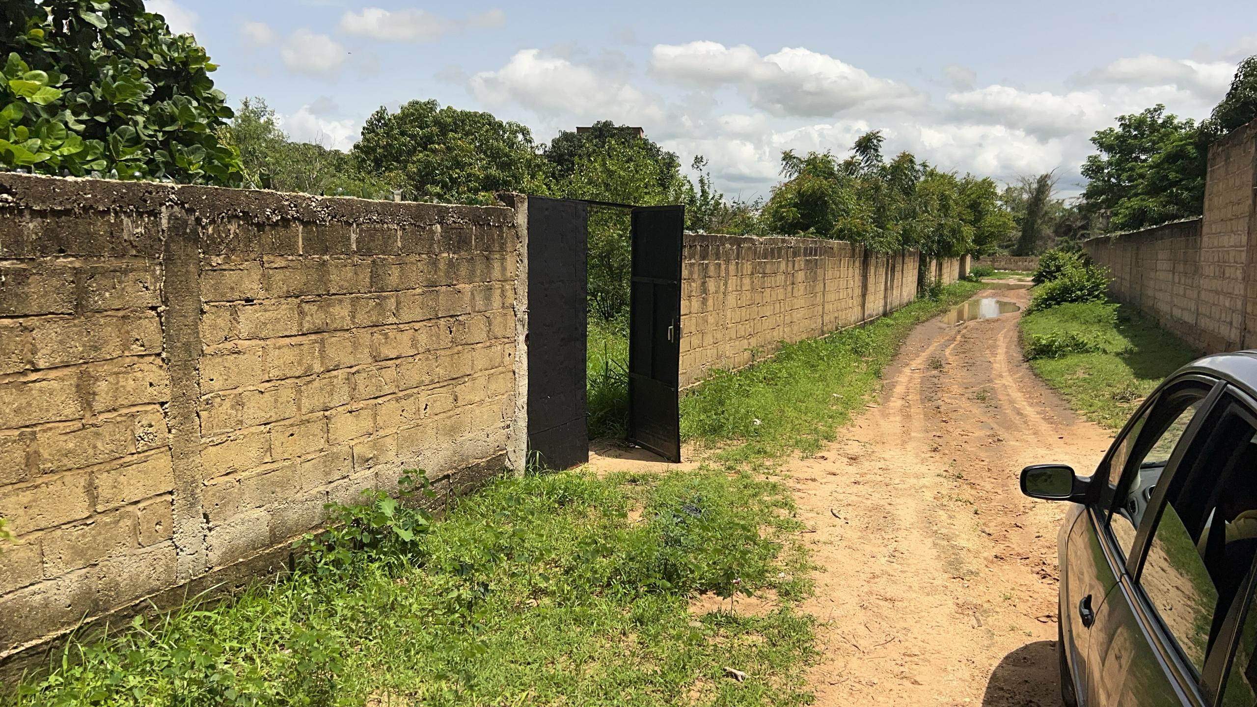 Lot de 4 terrains de 225 mètres carrés à vendre à Gandigal Caritas