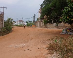Terrain-300m2-a-Saly-03